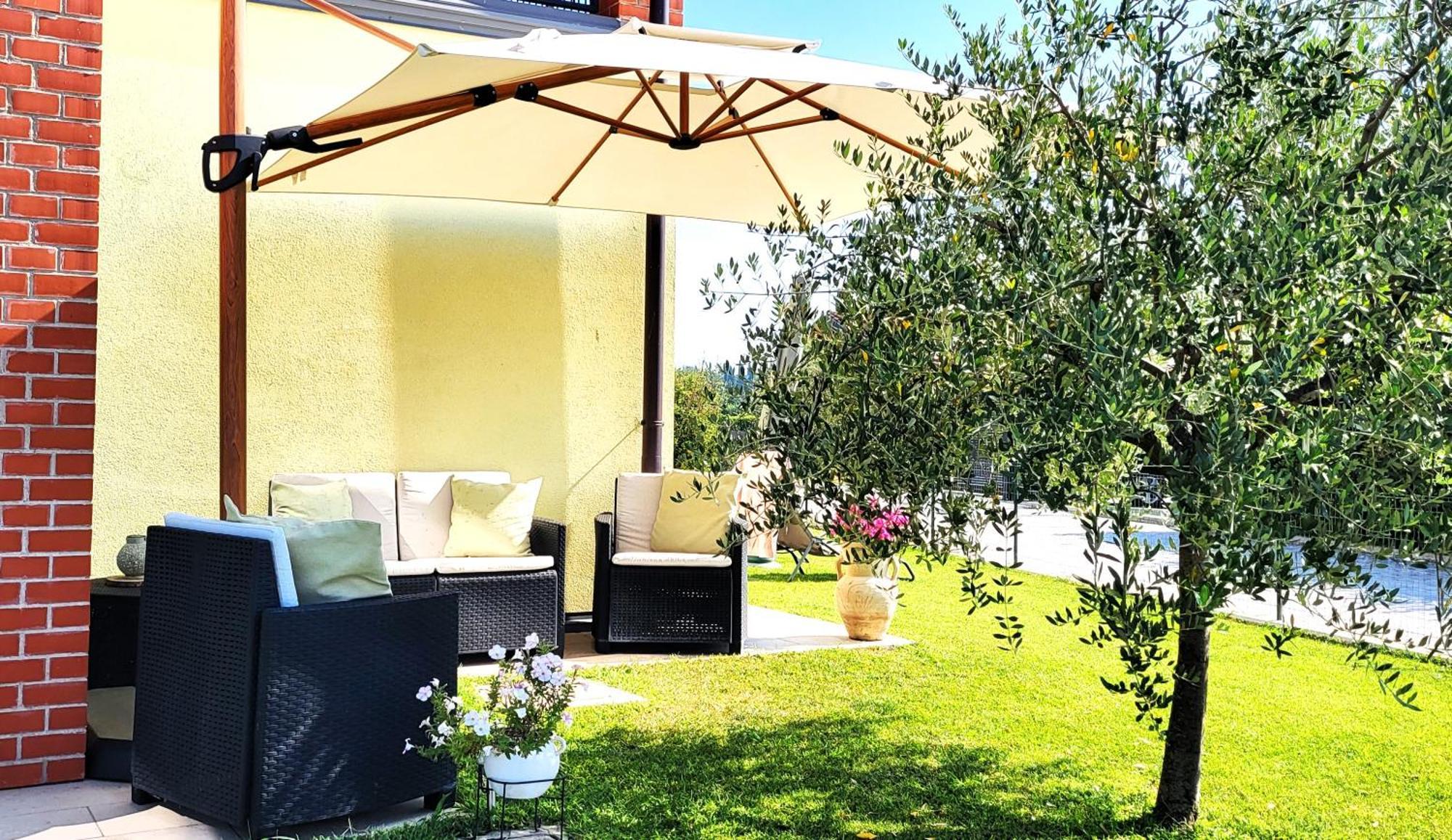 ラツィーゼ Stella Del Garda Bed & Breakfast エクステリア 写真